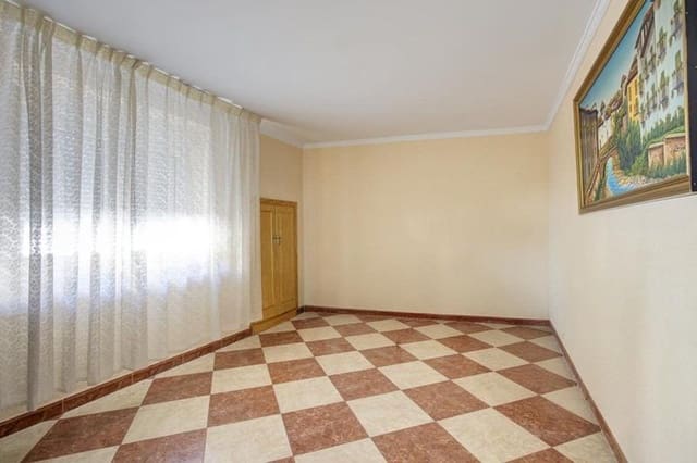 5 soveværelse Byhus til salg i Padul - € 159.900 (Ref: 9330615)