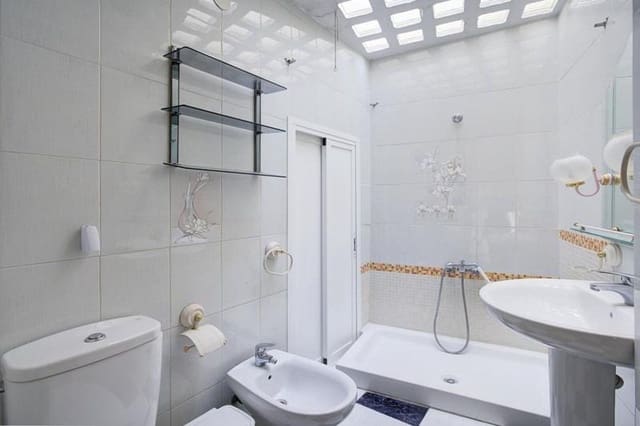 5 soveværelse Byhus til salg i Padul - € 159.900 (Ref: 9330615)