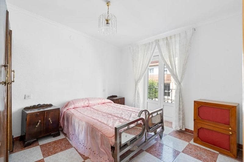 5 slaapkamer Huis te koop in Padul - € 159.900 (Ref: 9330615)