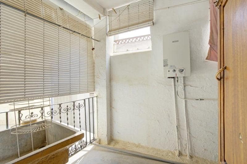 5 slaapkamer Huis te koop in Padul - € 159.900 (Ref: 9330615)