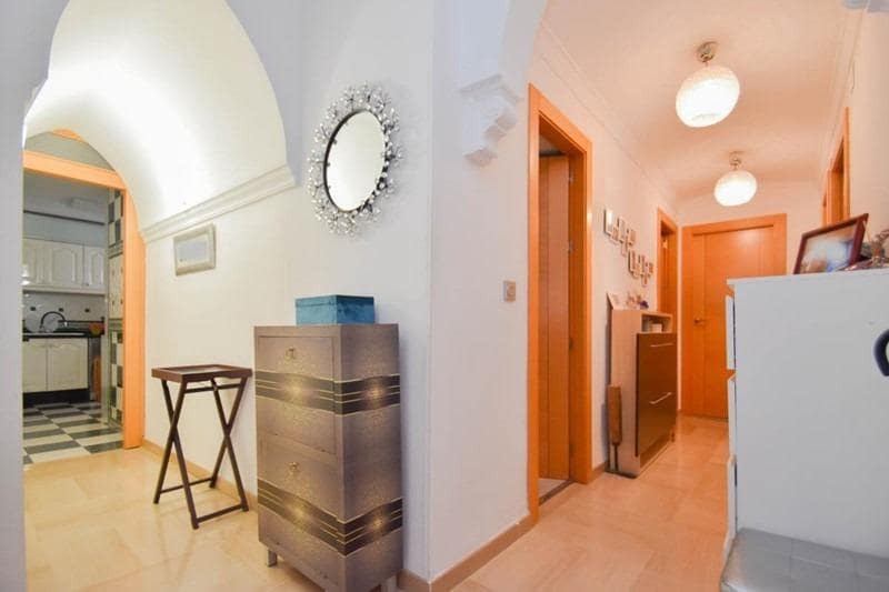 3 soveværelse Lejlighed til salg i Granada by - € 330.000 (Ref: 9341161)