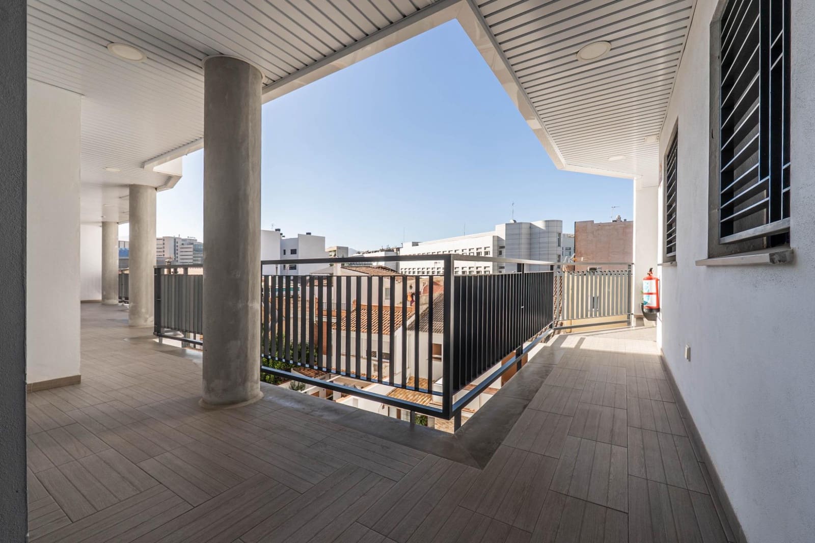 2 slaapkamer Flat te koop in Armilla met zwembad garage - € 350.000 (Ref: 9349515)