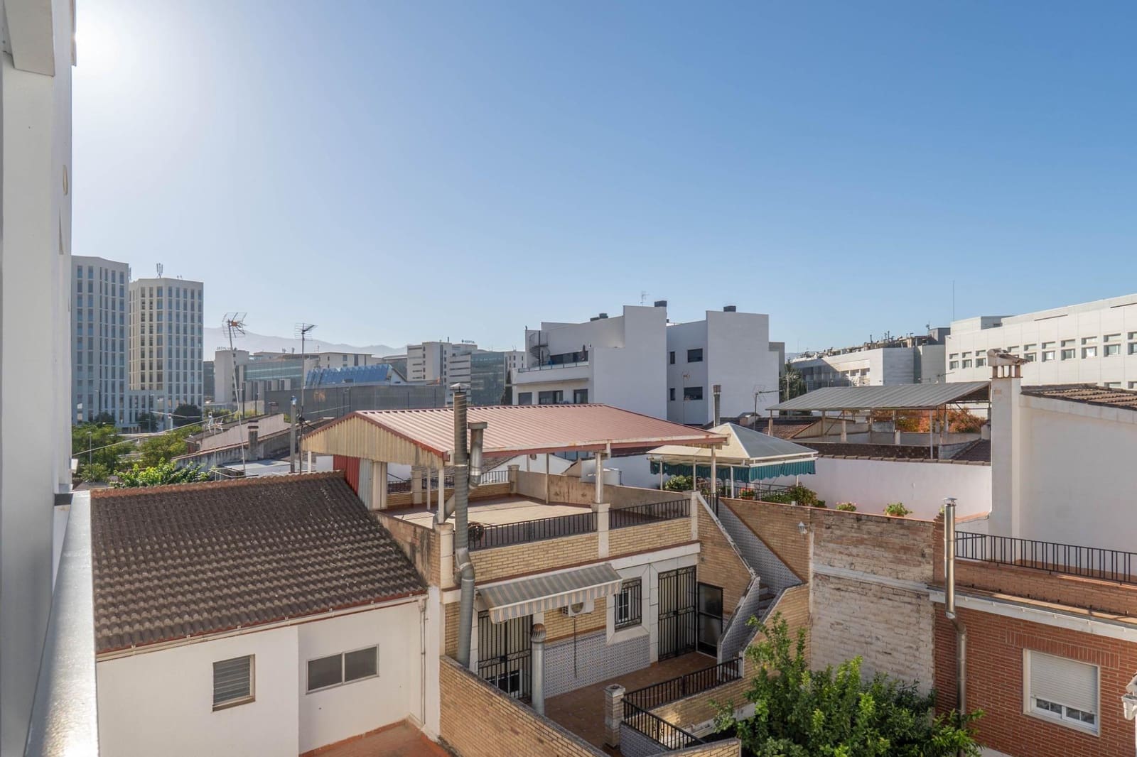 2 slaapkamer Flat te koop in Armilla met zwembad garage - € 350.000 (Ref: 9349515)