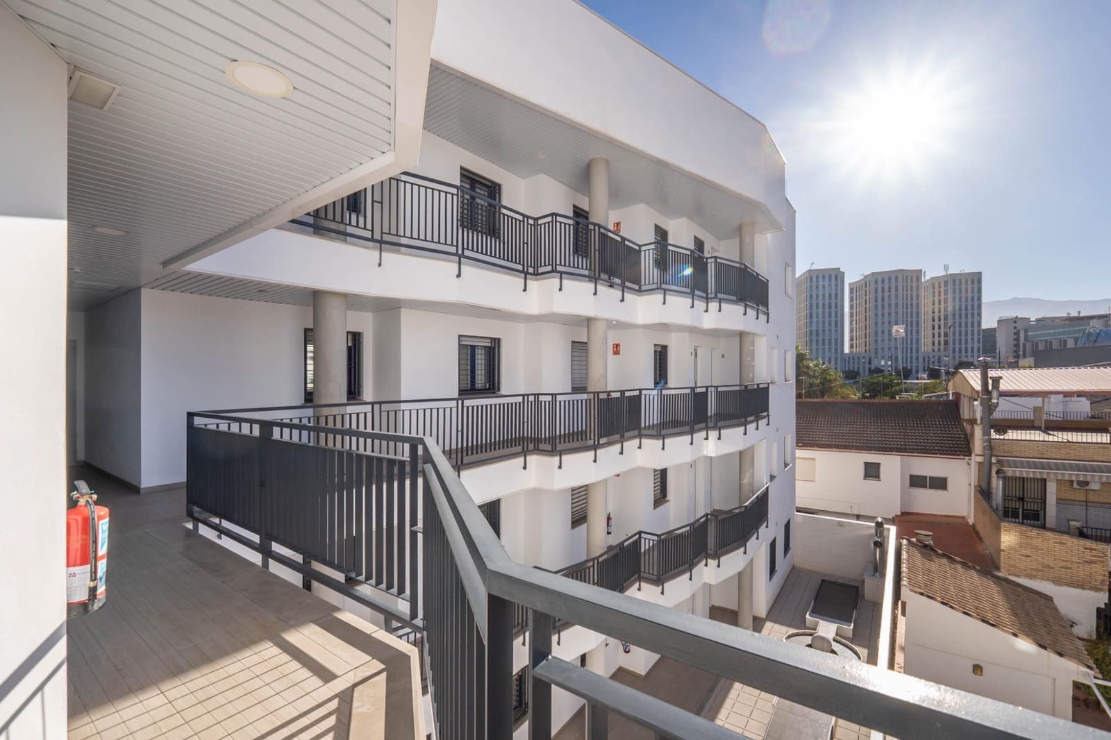 2 slaapkamer Flat te koop in Armilla met zwembad garage - € 350.000 (Ref: 9349515)