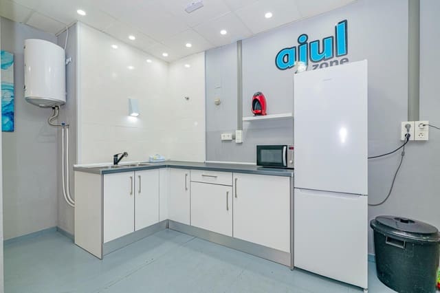 Commercial for sale in Santa Fe - € 120,000 (Ref: 9356752)