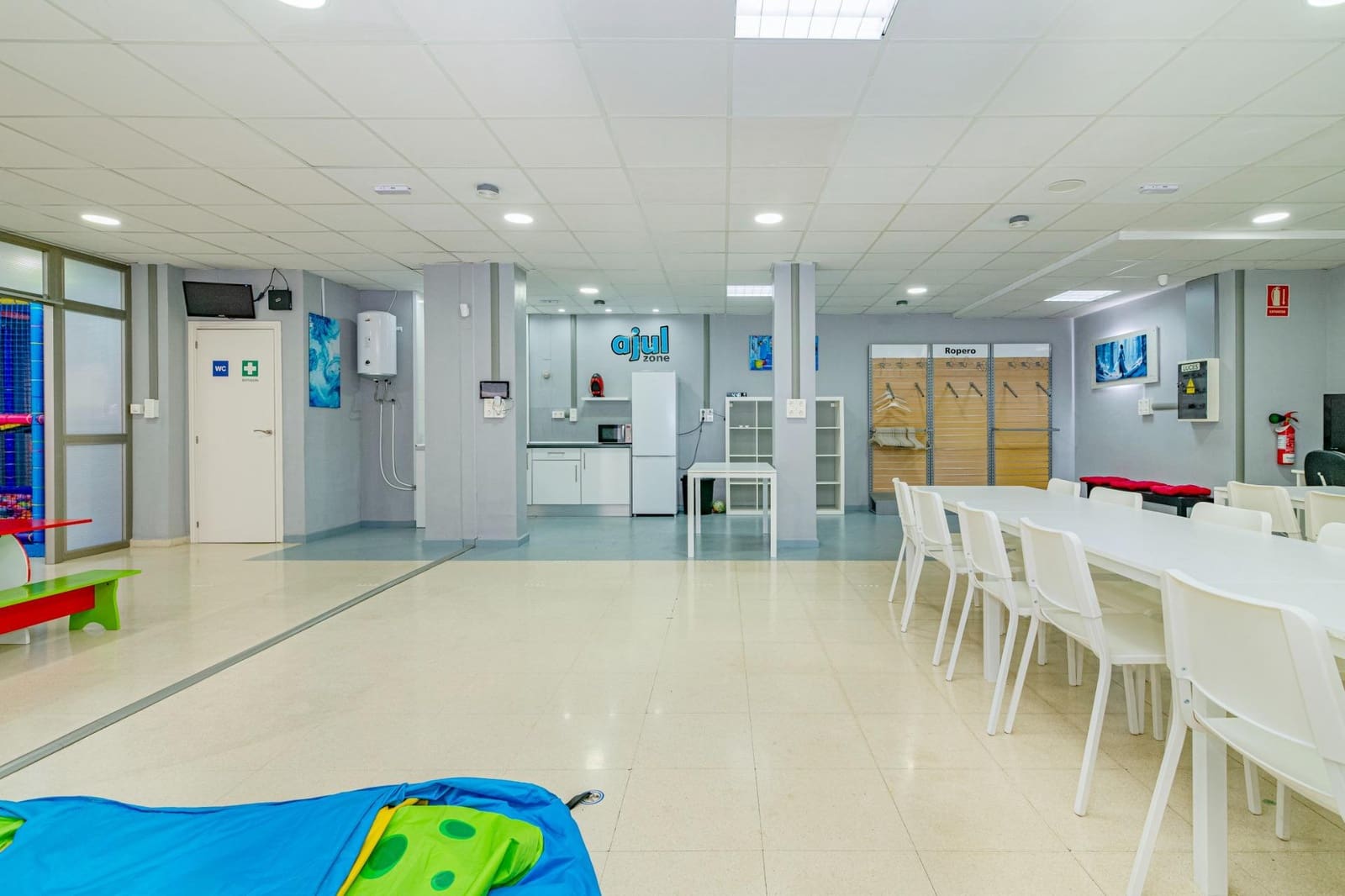 Commercial for sale in Santa Fe - € 120,000 (Ref: 9356752)