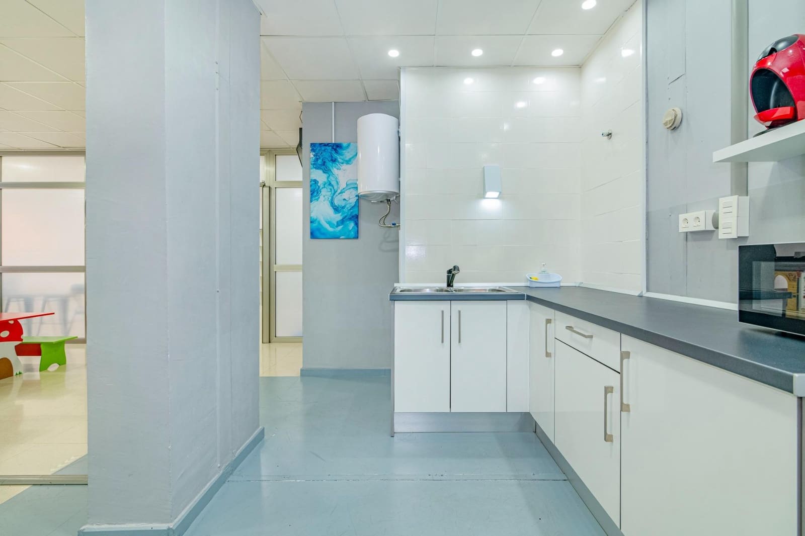 Commercial for sale in Santa Fe - € 120,000 (Ref: 9356752)