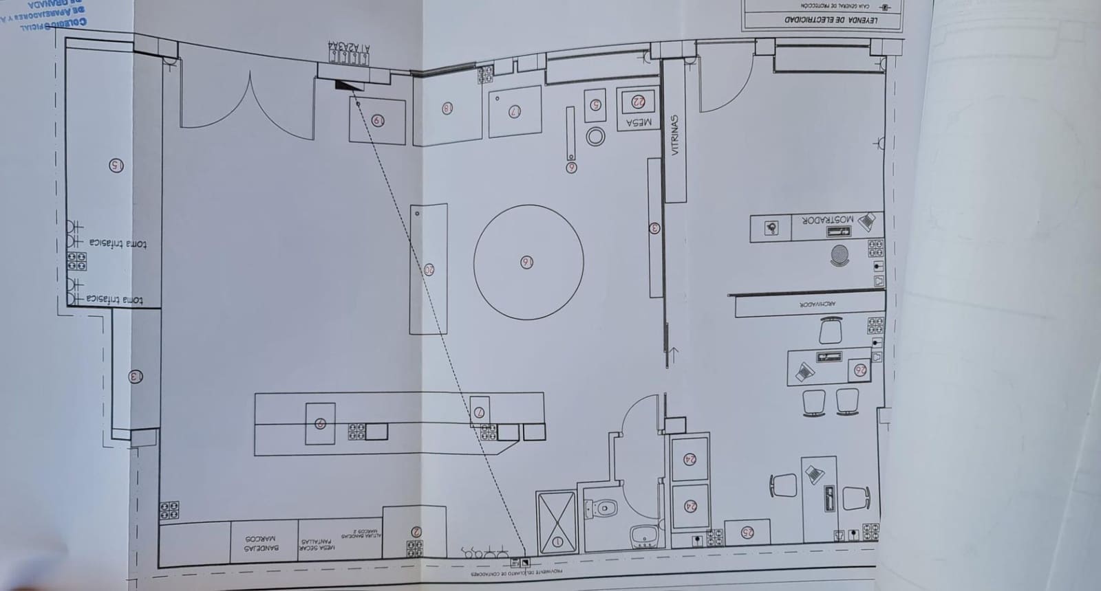 Commercial for sale in Santa Fe - € 120,000 (Ref: 9356752)