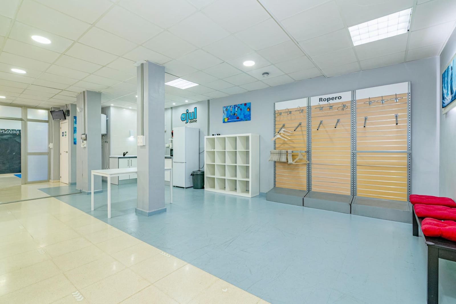 Commercial for sale in Santa Fe - € 120,000 (Ref: 9356752)