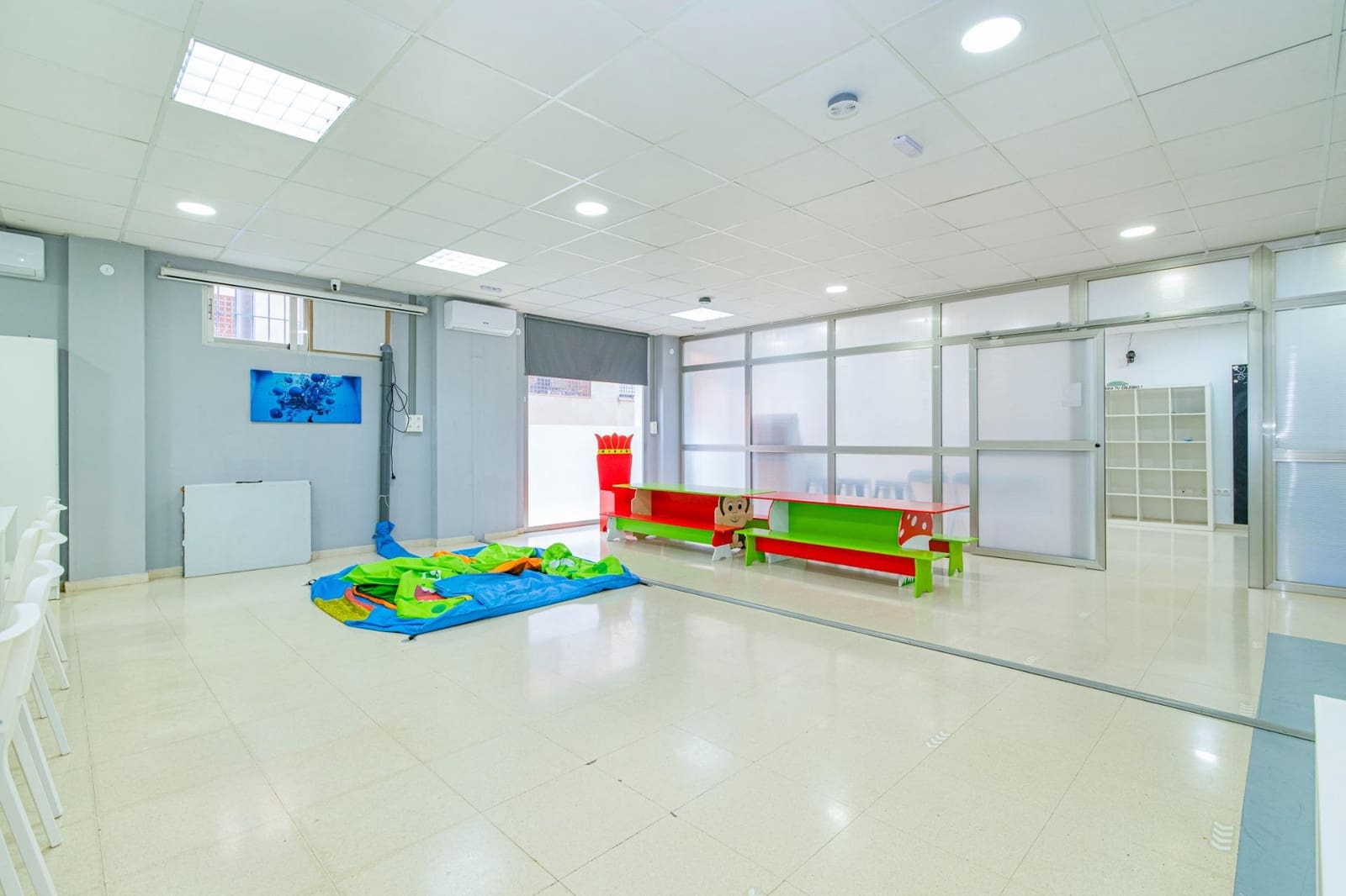 Commercial for sale in Santa Fe - € 120,000 (Ref: 9356752)