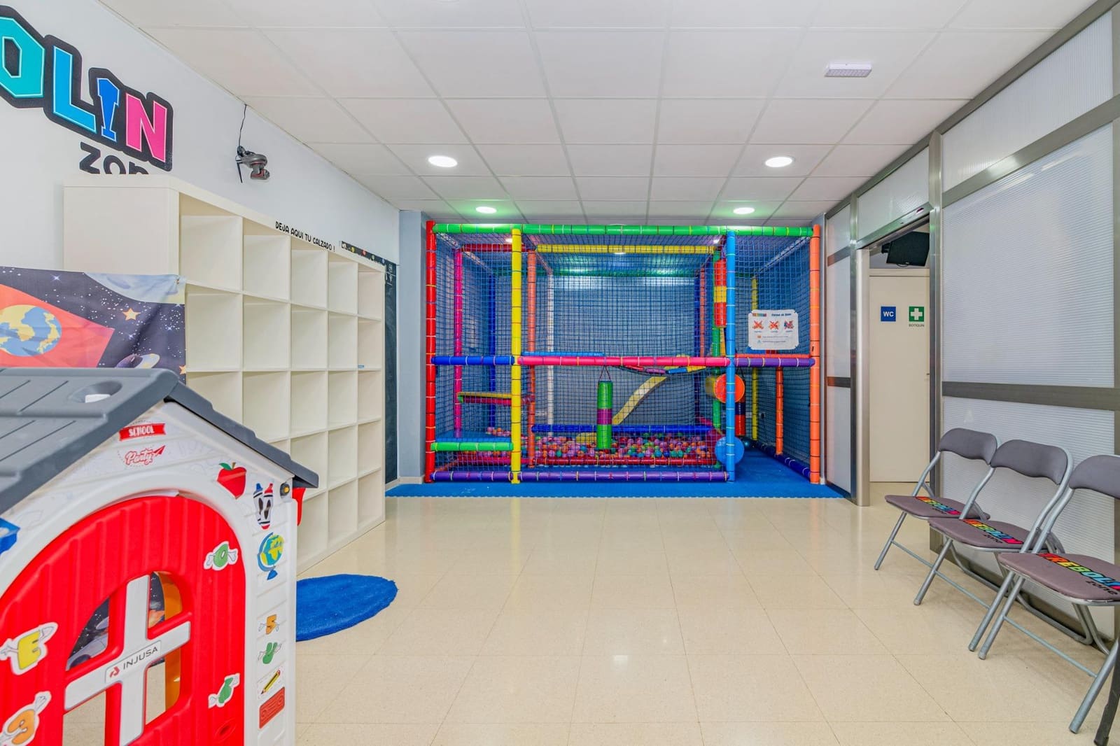 Commercial for sale in Santa Fe - € 120,000 (Ref: 9356752)