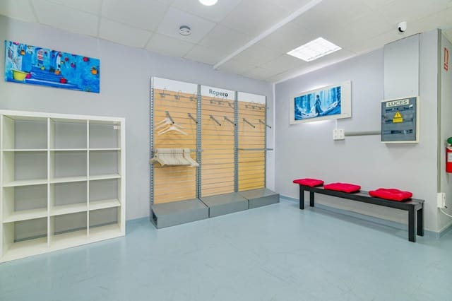 Commercial for sale in Santa Fe - € 120,000 (Ref: 9356752)