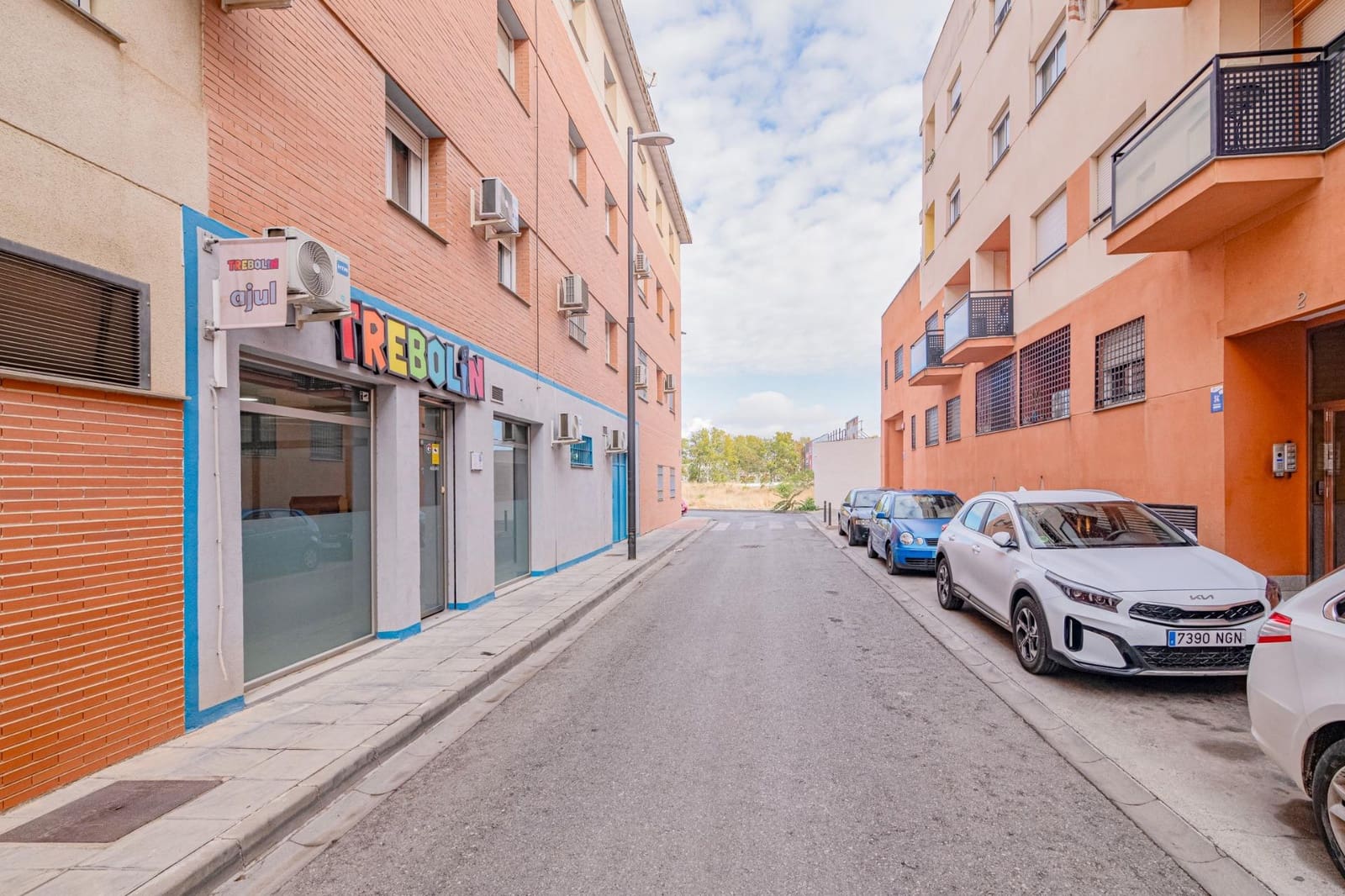 Commercial for sale in Santa Fe - € 120,000 (Ref: 9356752)