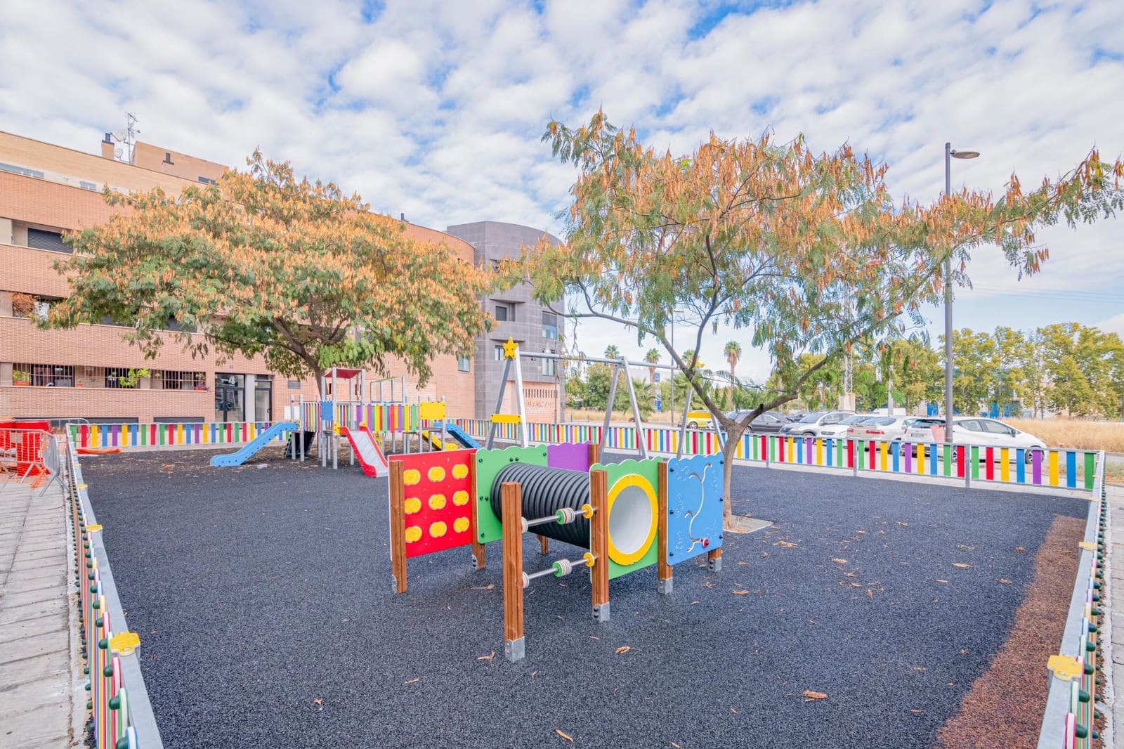 Commercial for sale in Santa Fe - € 120,000 (Ref: 9356752)