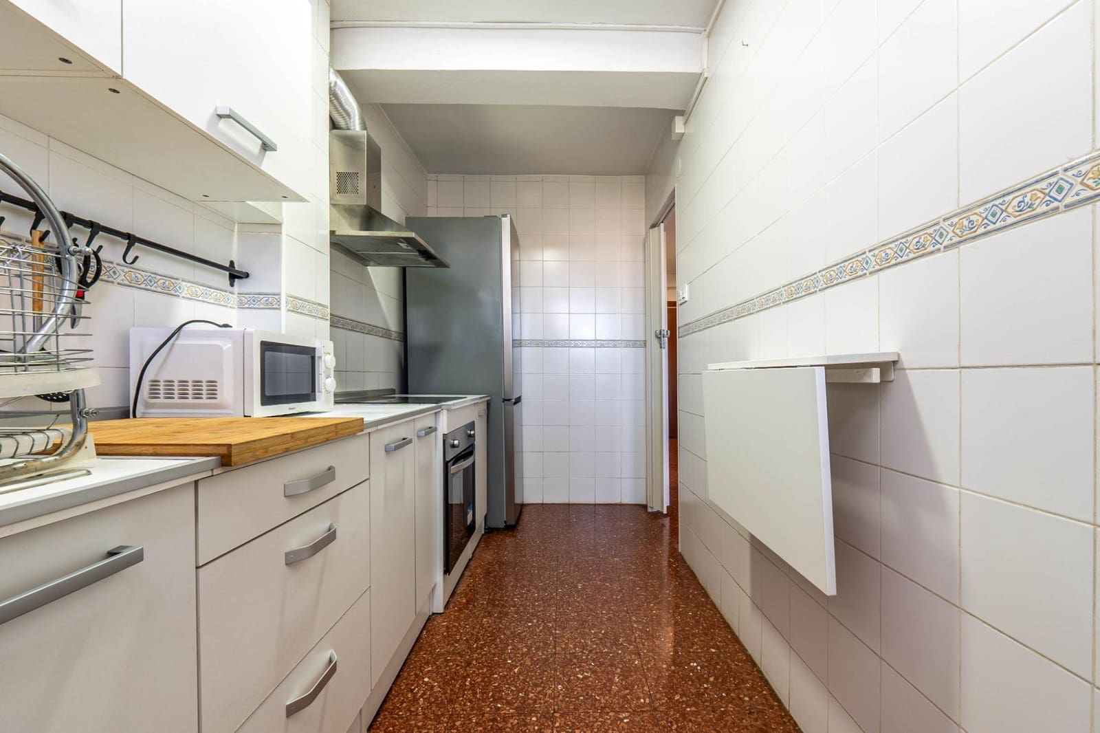 4 soveværelse Lejlighed til leje i Granada by - € 1.100 (Ref: 9367484)