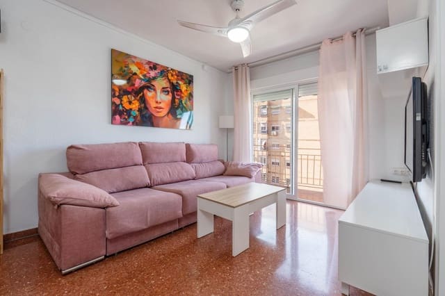 4 soveværelse Lejlighed til leje i Granada by - € 1.100 (Ref: 9367484)