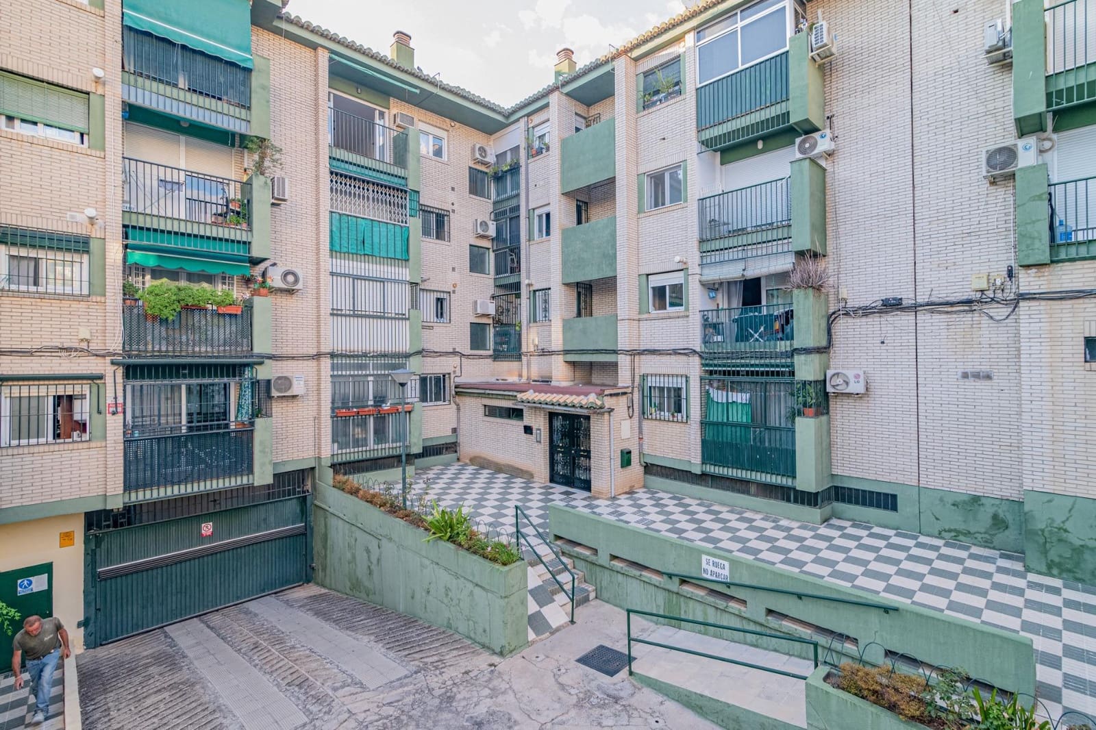 2 soverom Leilighet til salgs i Granada by - € 105 000 (Ref: 9373969)