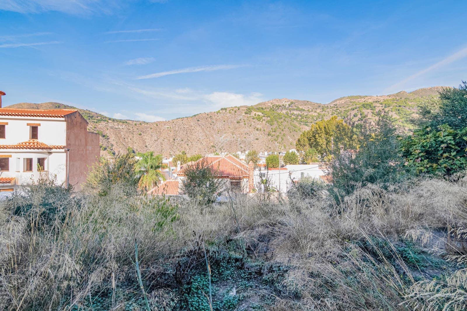 Building Plot for sale in Velez de Benaudalla - € 180,000 (Ref: 9378997)