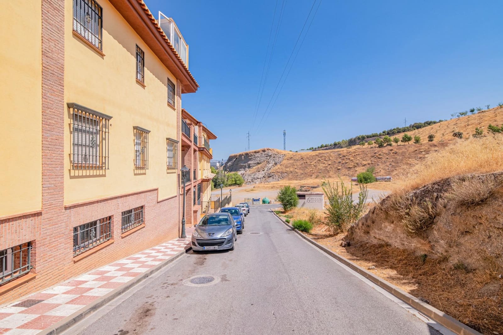 2 bedroom Penthouse for sale in Cajar with garage - € 169,000 (Ref: 9378999)