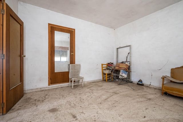 4 soveværelse Finca/Landehus til salg i Montillana med garage - € 199.900 (Ref: 9395967)