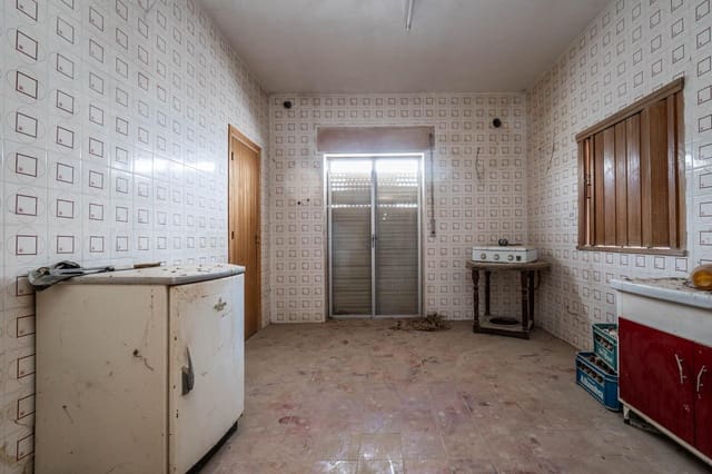 4 soveværelse Finca/Landehus til salg i Montillana med garage - € 199.900 (Ref: 9395967)