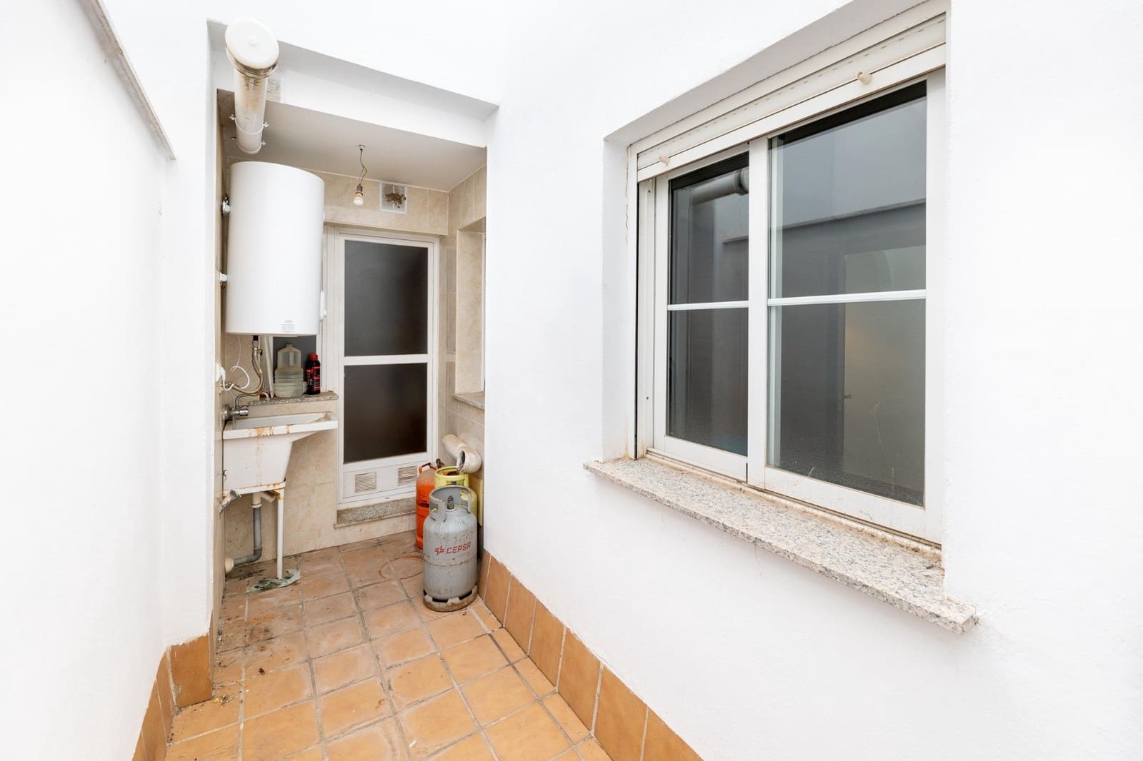 2 bedroom Flat for sale in Churriana de la Vega with garage - € 175,000 (Ref: 9395968)