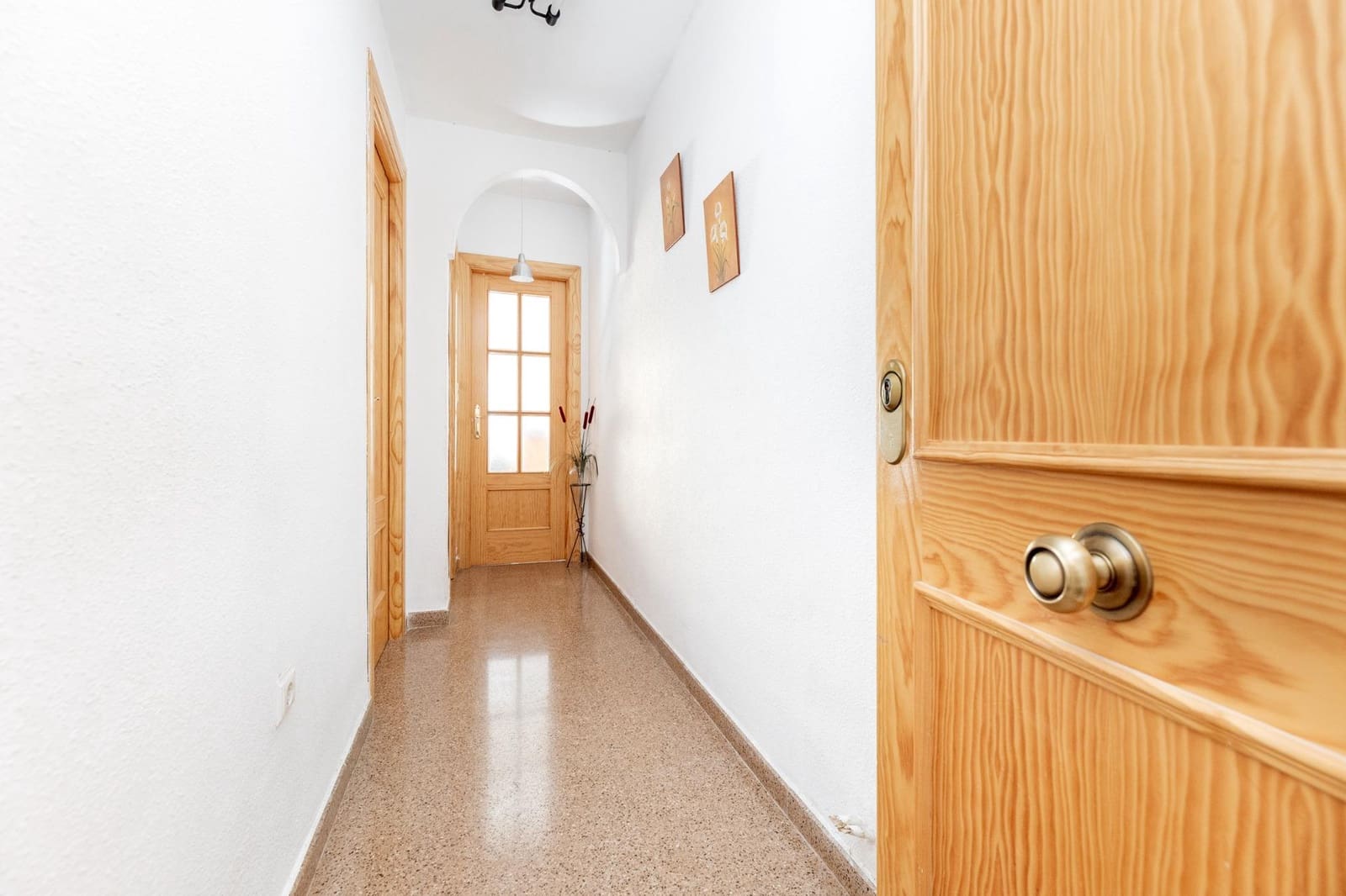 2 bedroom Flat for sale in Churriana de la Vega with garage - € 175,000 (Ref: 9395968)