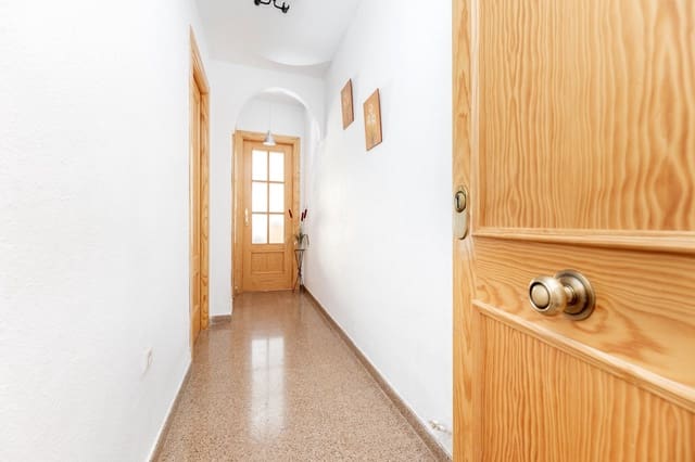 2 soveværelse Lejlighed til salg i Churriana de la Vega med garage - € 175.000 (Ref: 9395968)