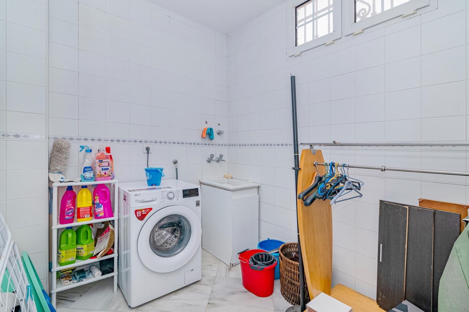 5 soveværelse Villa til salg i La Zubia med swimmingpool garage - € 1.190.000 (Ref: 9395970)