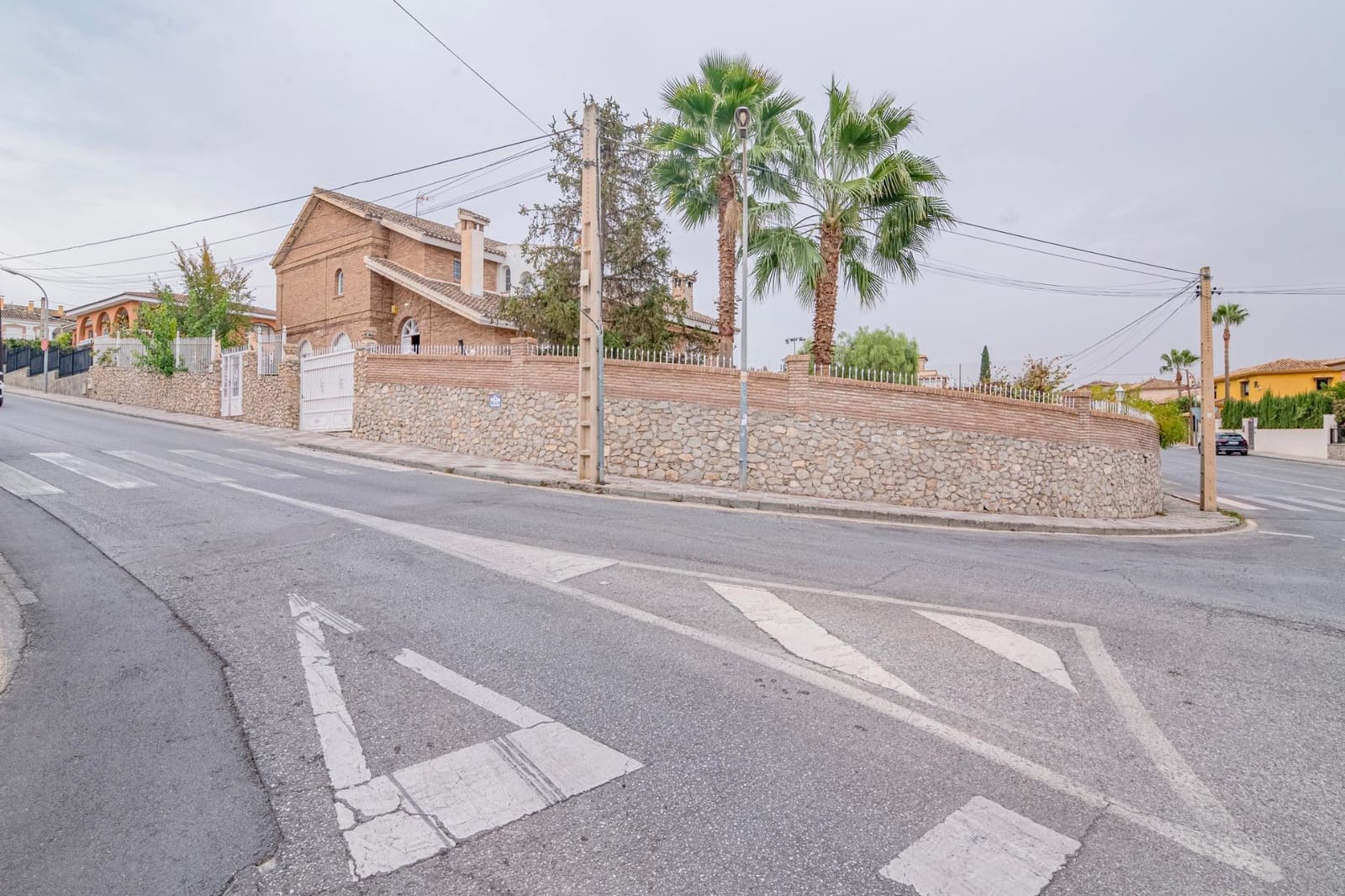 5 soveværelse Villa til salg i La Zubia med swimmingpool garage - € 1.190.000 (Ref: 9395970)