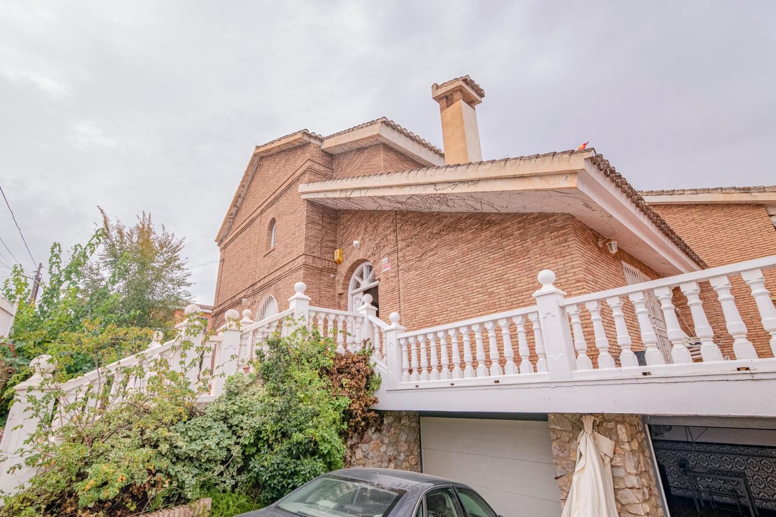 5 soveværelse Villa til salg i La Zubia med swimmingpool garage - € 1.190.000 (Ref: 9395970)