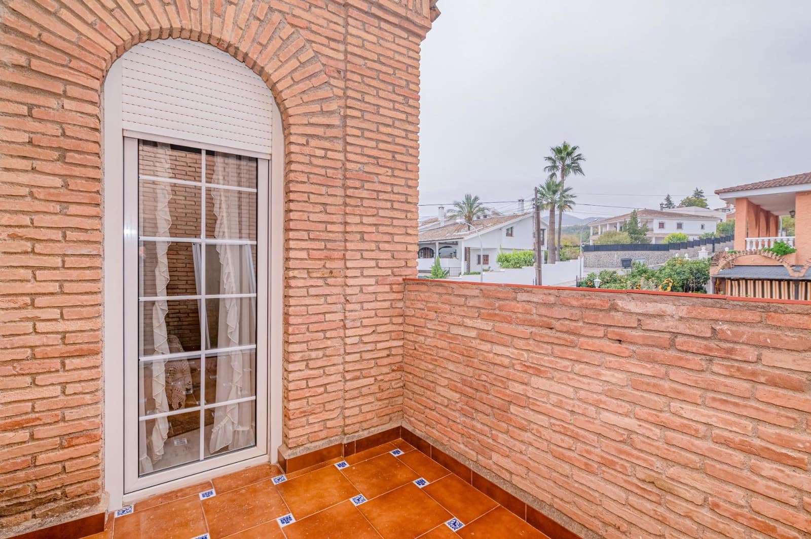 5 soveværelse Villa til salg i La Zubia med swimmingpool garage - € 1.190.000 (Ref: 9395970)