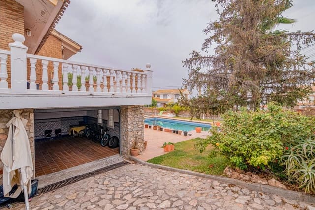 5 Zimmer Villa zu verkaufen in La Zubia mit Pool Garage - 1.190.000 € (Ref: 9395970)