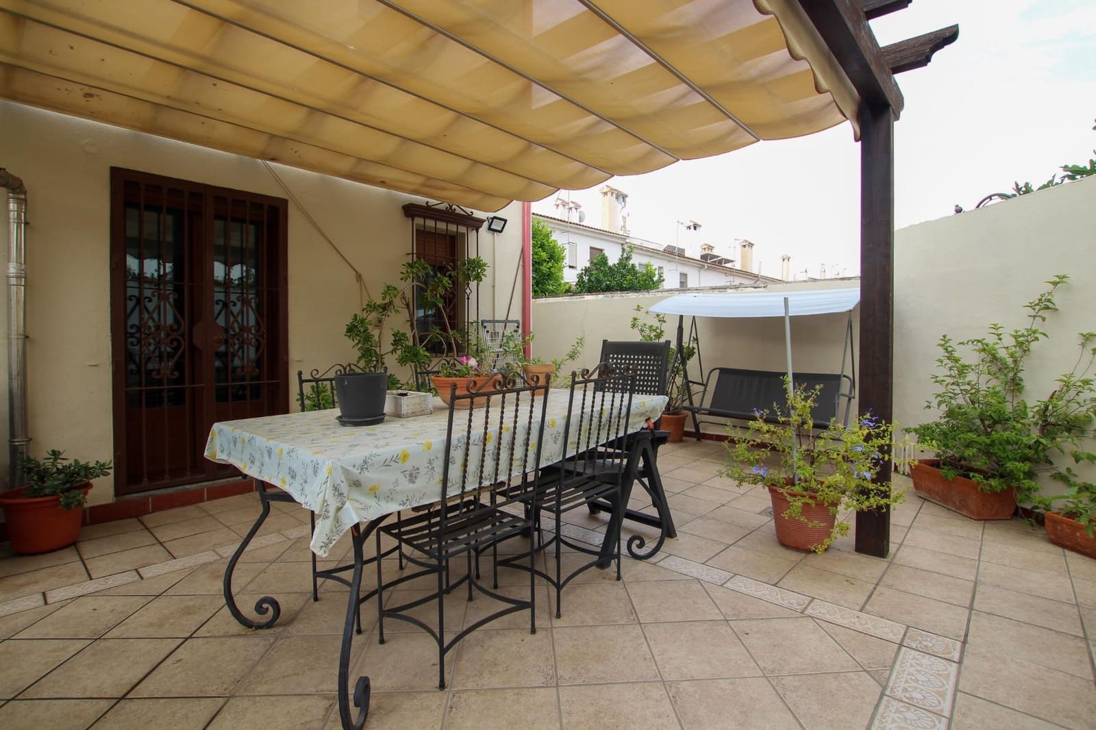 3 bedroom Villa for sale in Ogijares - € 360,000 (Ref: 9395971)