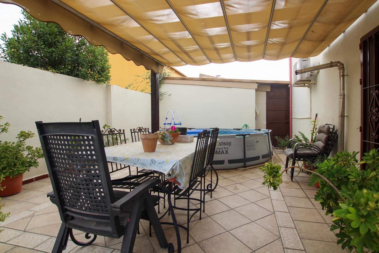 3 bedroom Villa for sale in Ogijares - € 360,000 (Ref: 9395971)