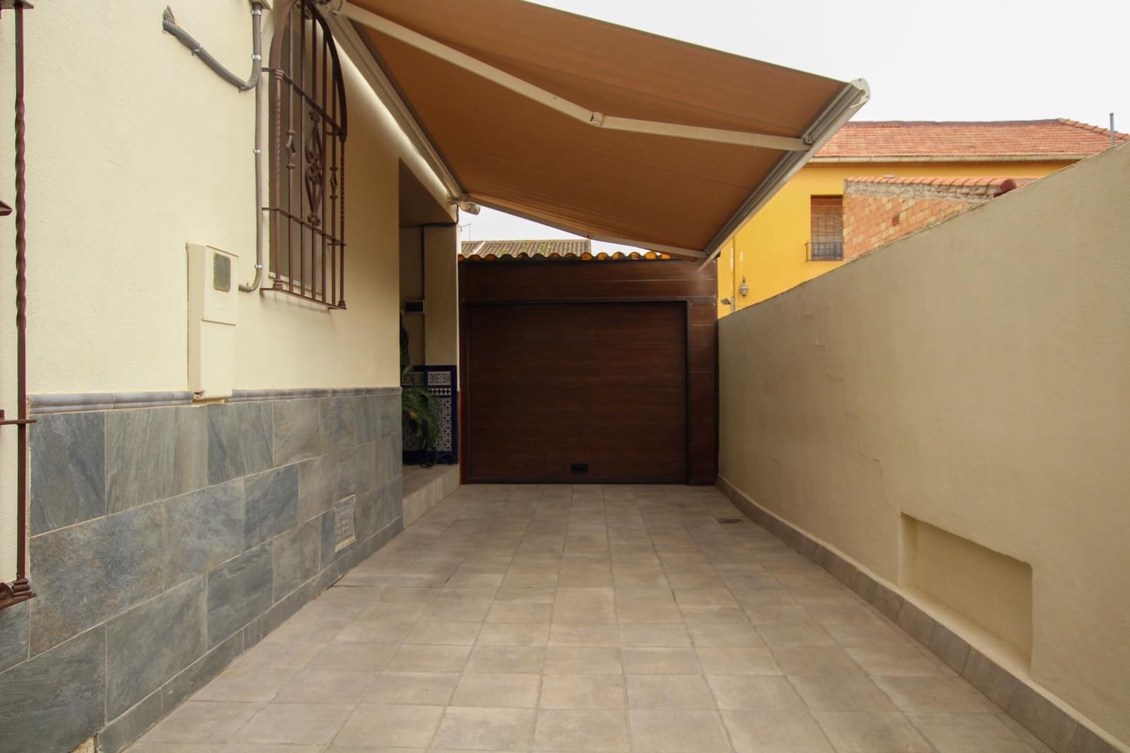 3 bedroom Villa for sale in Ogijares - € 360,000 (Ref: 9395971)