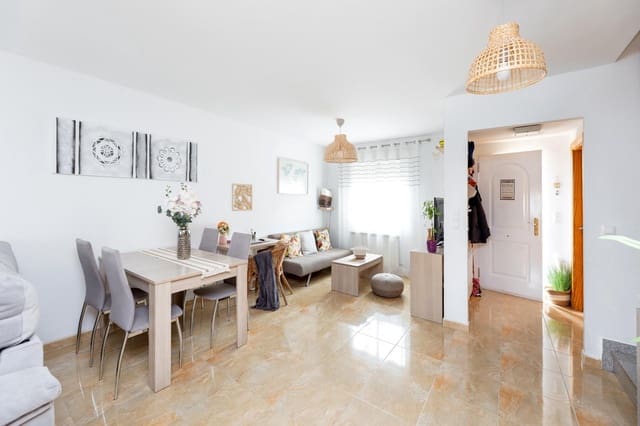 3 soverom Rekkehus til salgs i Vegas del Genil med garasje - € 229 900 (Ref: 9410950)