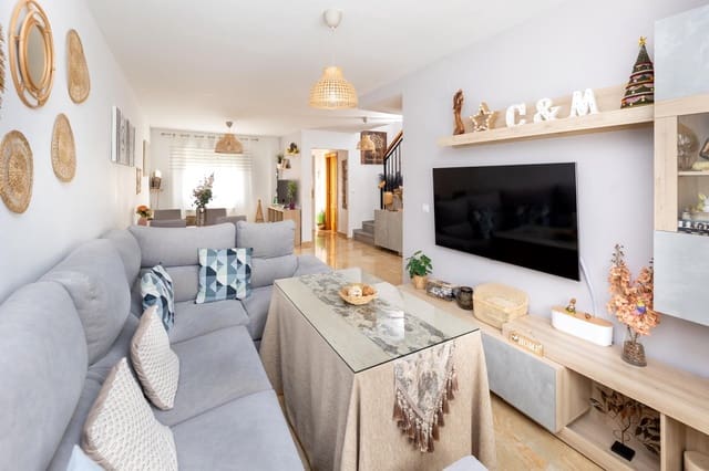 3 soverom Rekkehus til salgs i Vegas del Genil med garasje - € 229 900 (Ref: 9410950)