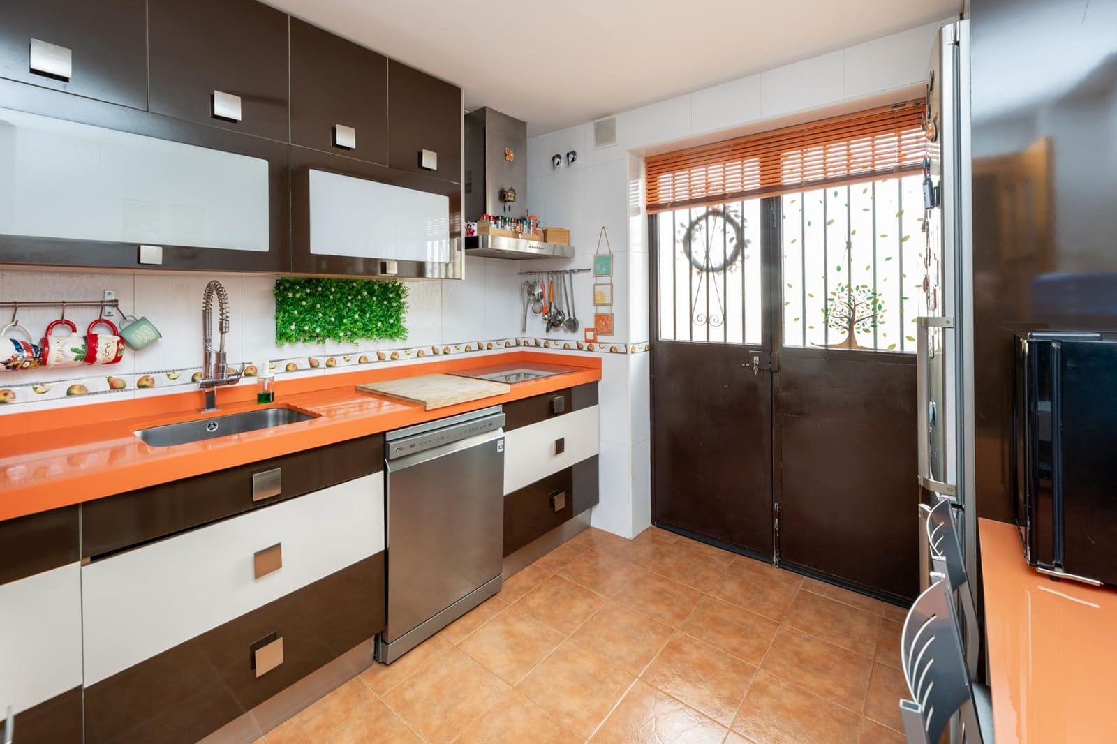 3 soverom Rekkehus til salgs i Vegas del Genil med garasje - € 229 900 (Ref: 9410950)