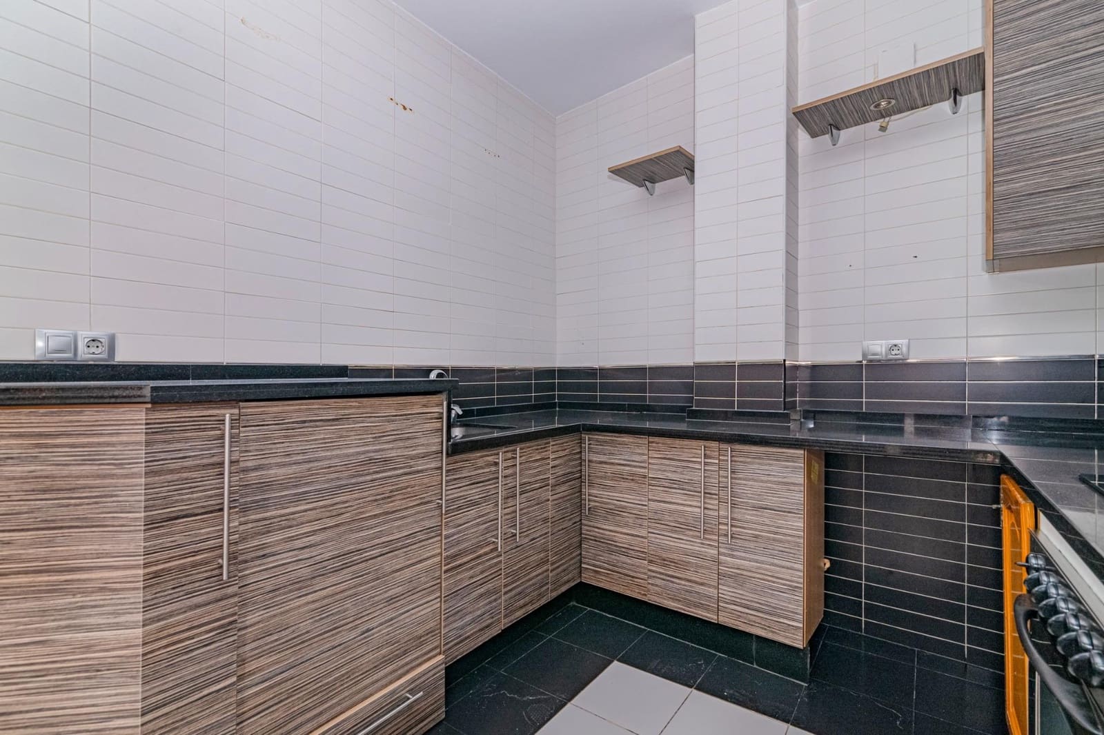 3 soveværelse Lejlighed til salg i Las Gabias - € 230.000 (Ref: 9410952)