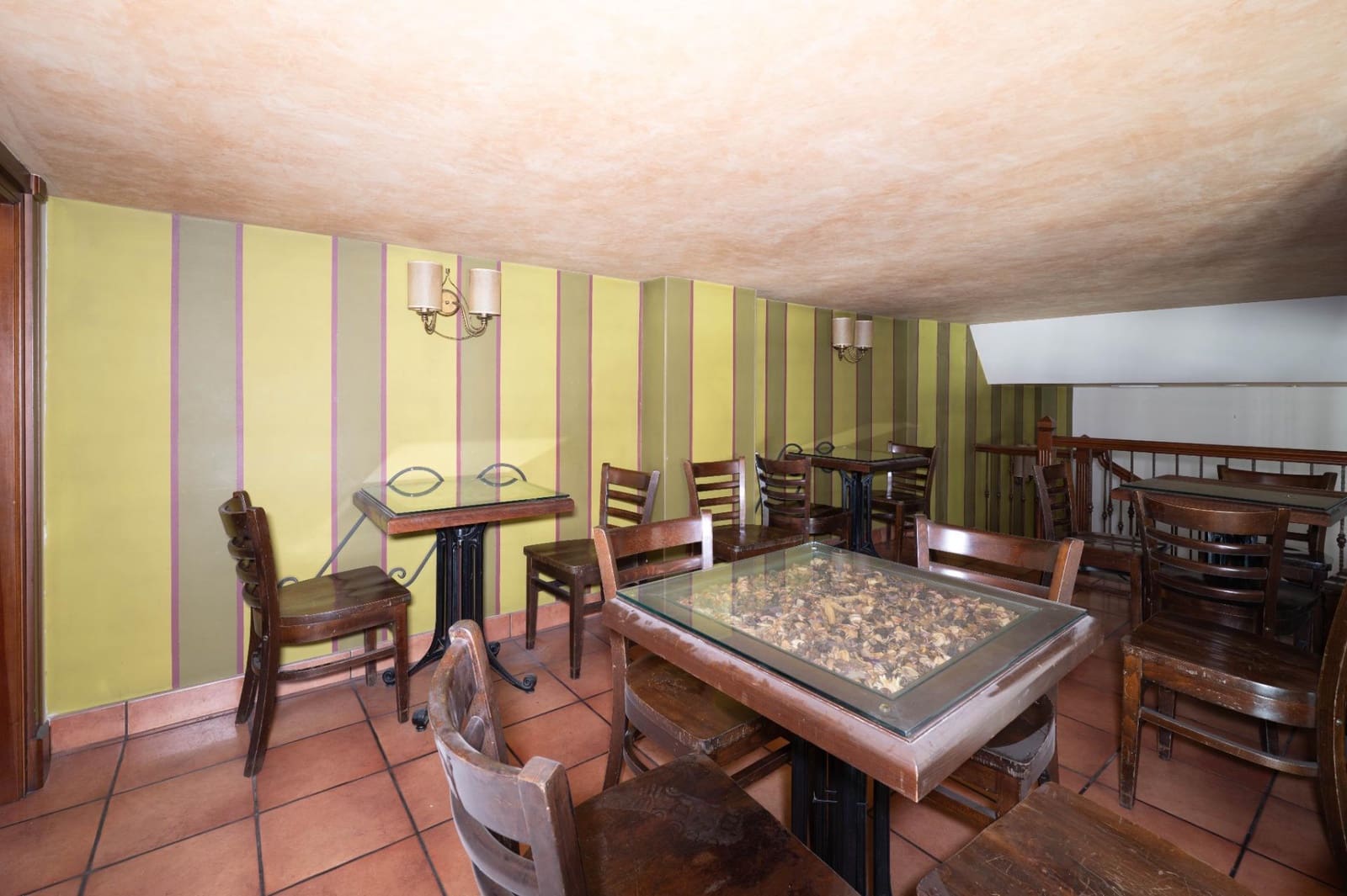 Bedrift til salgs i Ogijares - € 183 000 (Ref: 9419681)