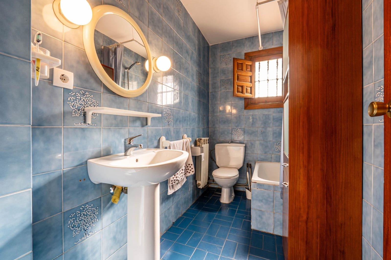 4 bedroom Villa for sale in Ogijares with pool garage - € 449,000 (Ref: 9419682)