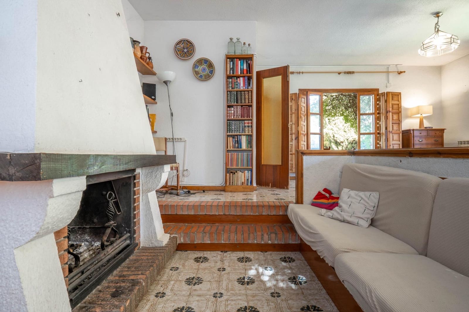 4 bedroom Villa for sale in Ogijares with pool garage - € 449,000 (Ref: 9419682)