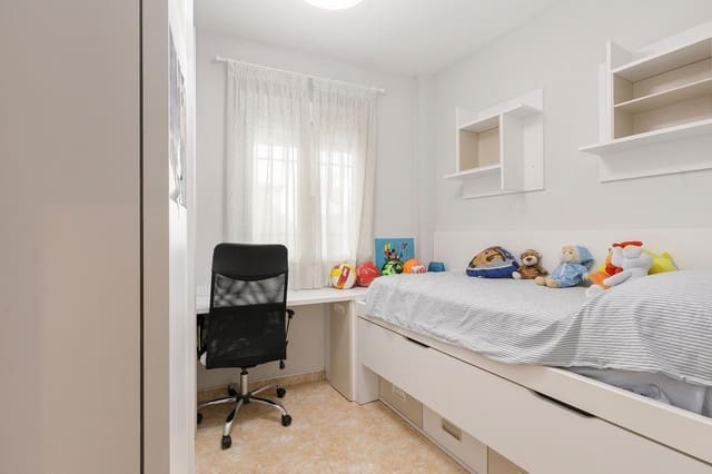 3 soveværelse Lejlighed til salg i Peligros med garage - € 174.990 (Ref: 9419683)