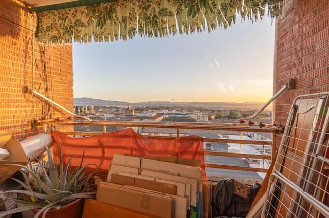 3 soverom Leilighet til salgs i Angustias - Chana - Encina, Granada by med garasje - € 240 000 (Ref: 9419685)