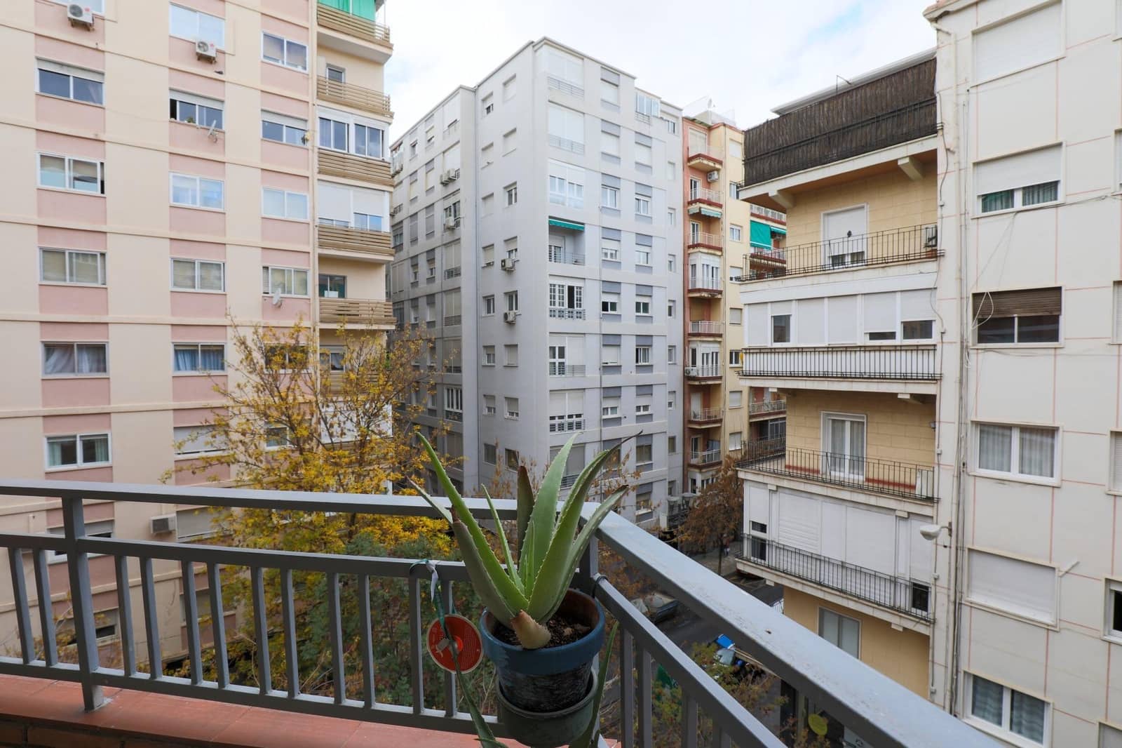 Piso de 3 habitaciones en Granada ciudad en venta - 324.990 € (Ref: 9419686)
