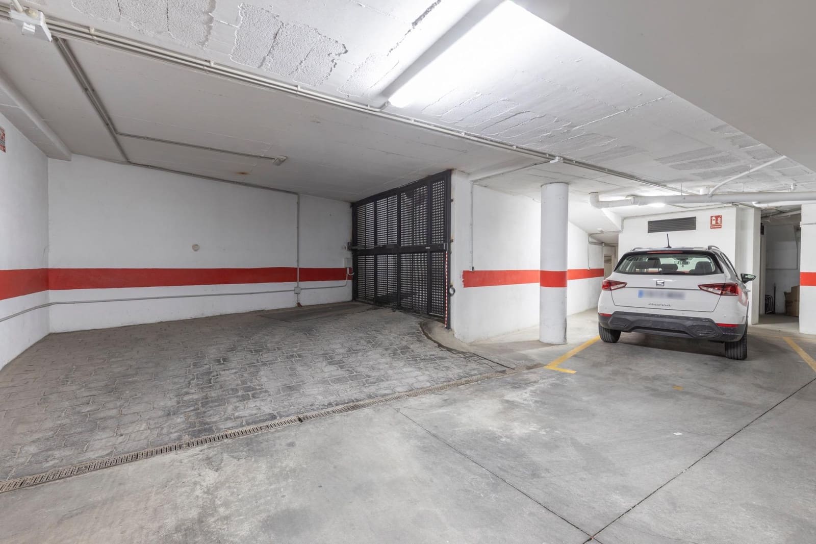 3 bedroom Flat for sale in Maracena with garage - € 215,000 (Ref: 9419688)