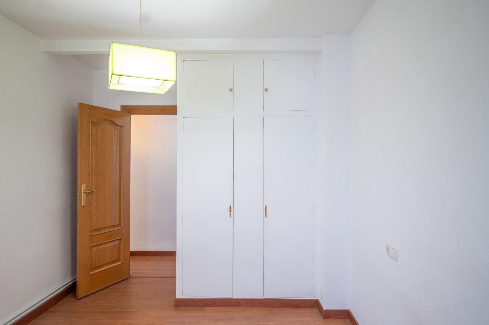 4 slaapkamer Flat te koop in Granada stad - € 285.000 (Ref: 9419690)