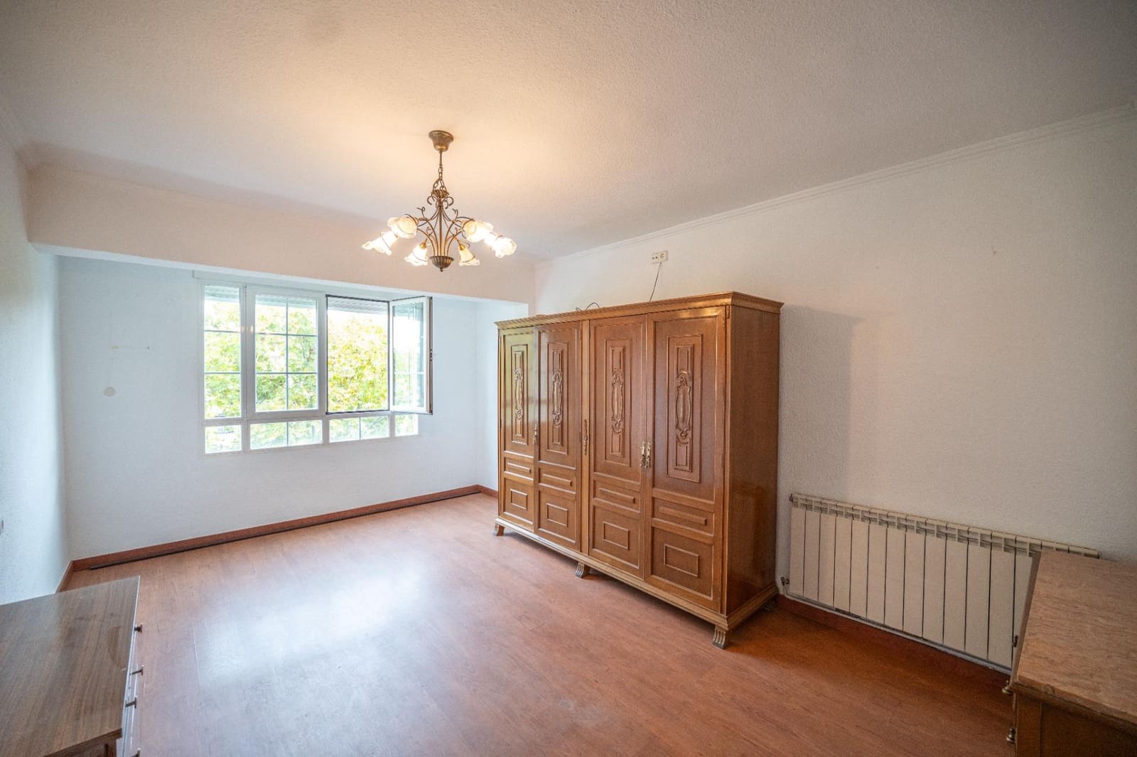 4 slaapkamer Flat te koop in Granada stad - € 285.000 (Ref: 9419690)