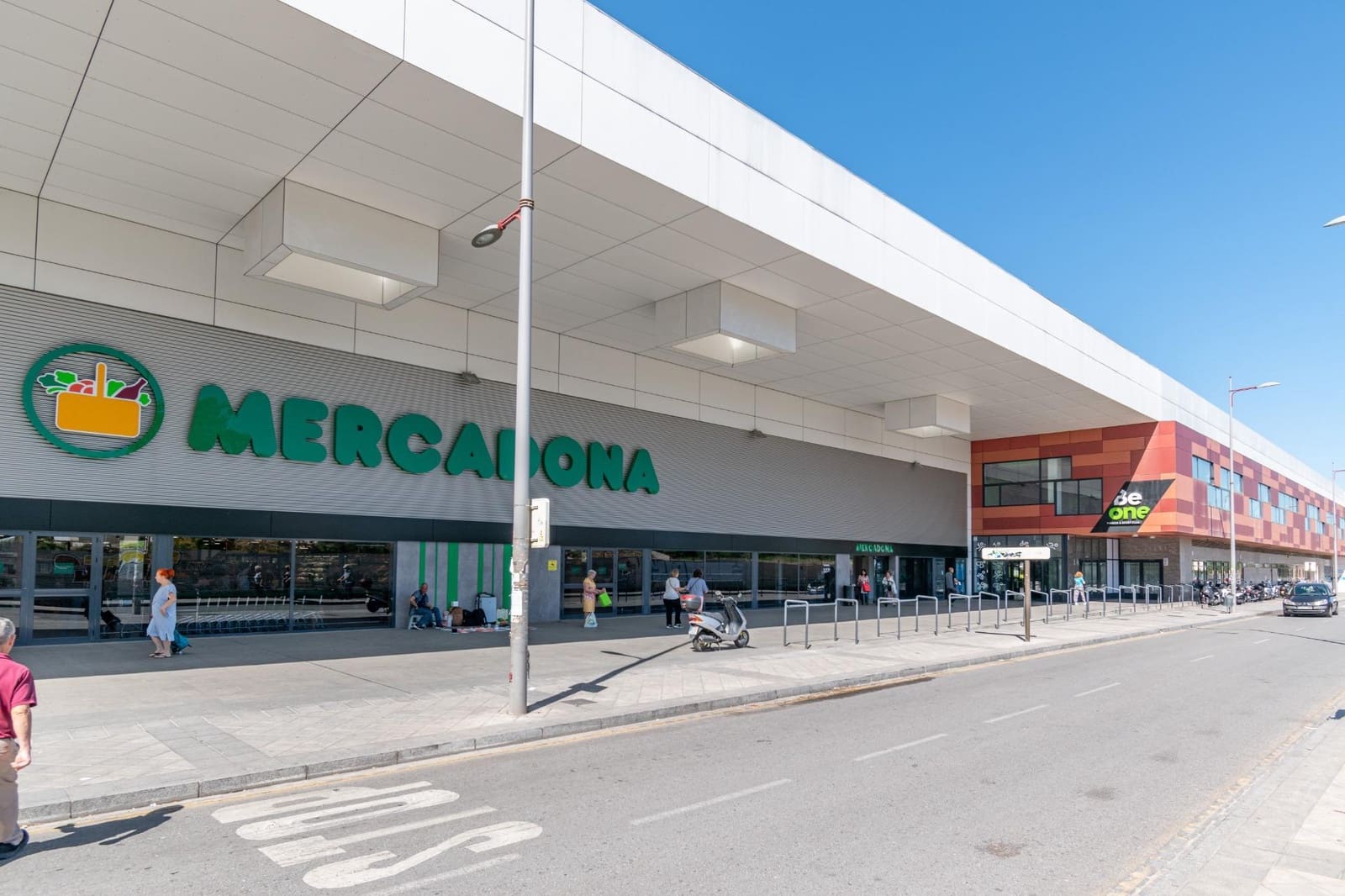 4 slaapkamer Flat te koop in Granada stad - € 285.000 (Ref: 9419690)